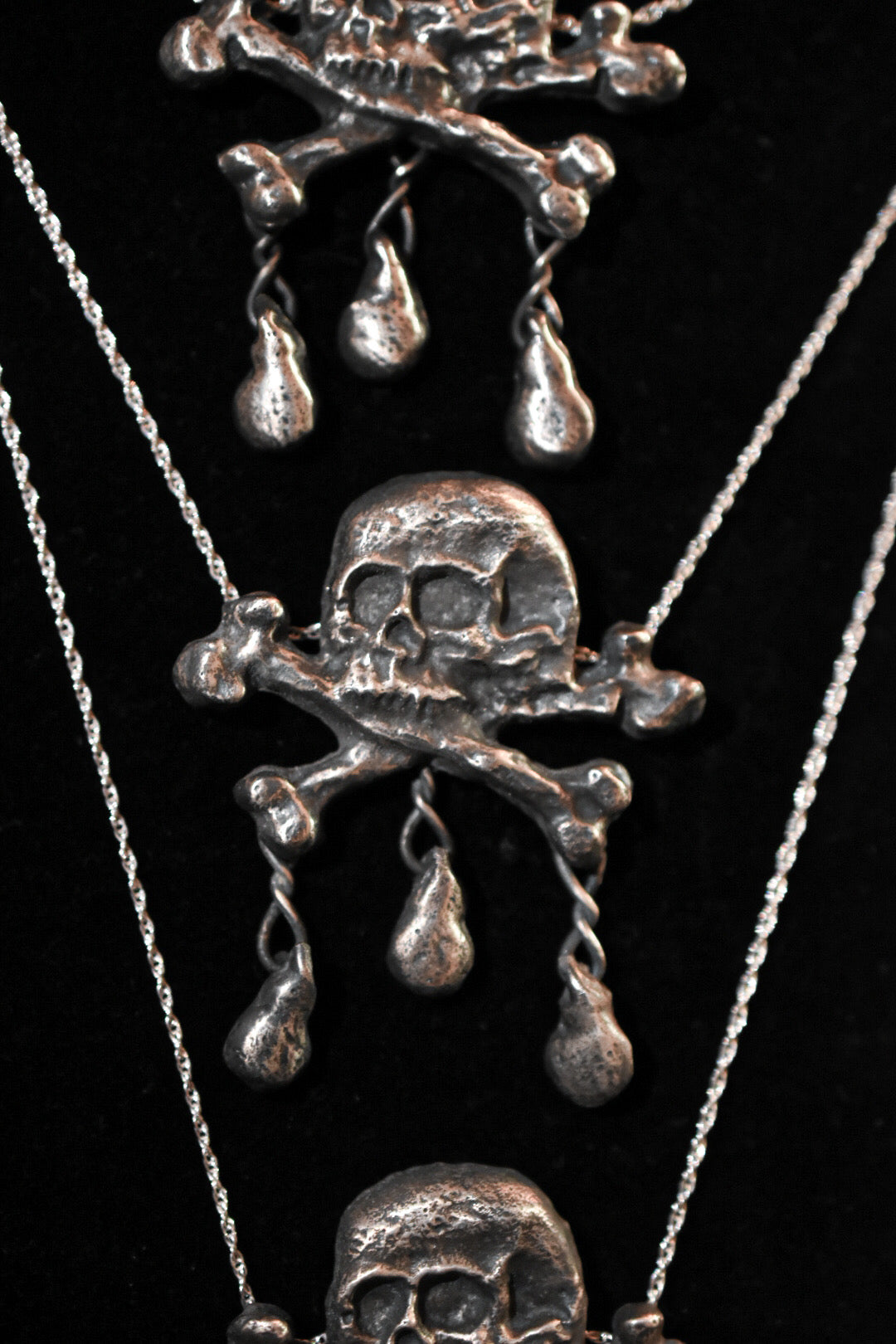 - COLLIER FERRUM FERO FERRO FEROR -