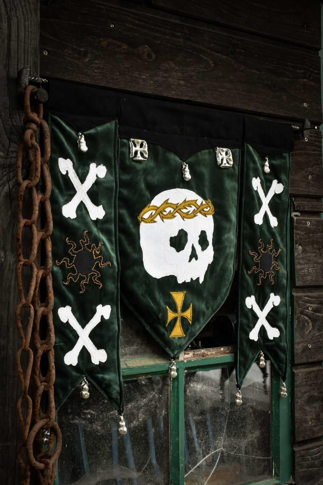 - BANNIÈRE - Etsi Mortuus Urit ! - VELOURS VERT