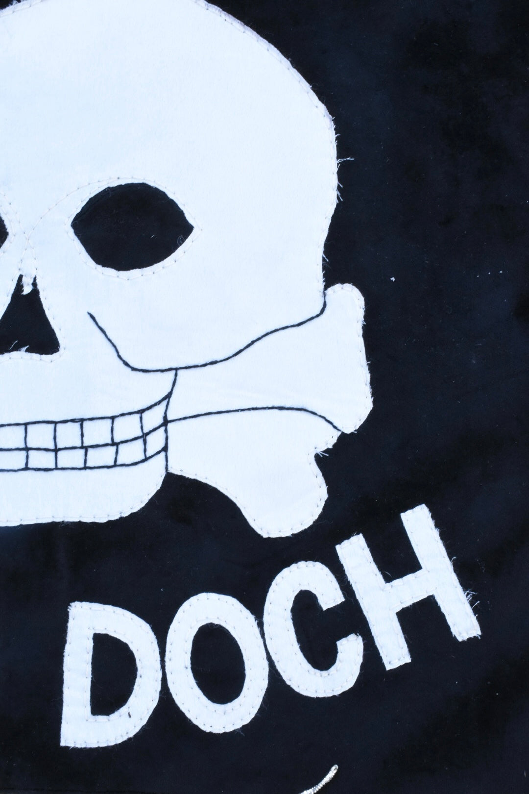 - ÉTENDARD UND DOCH -