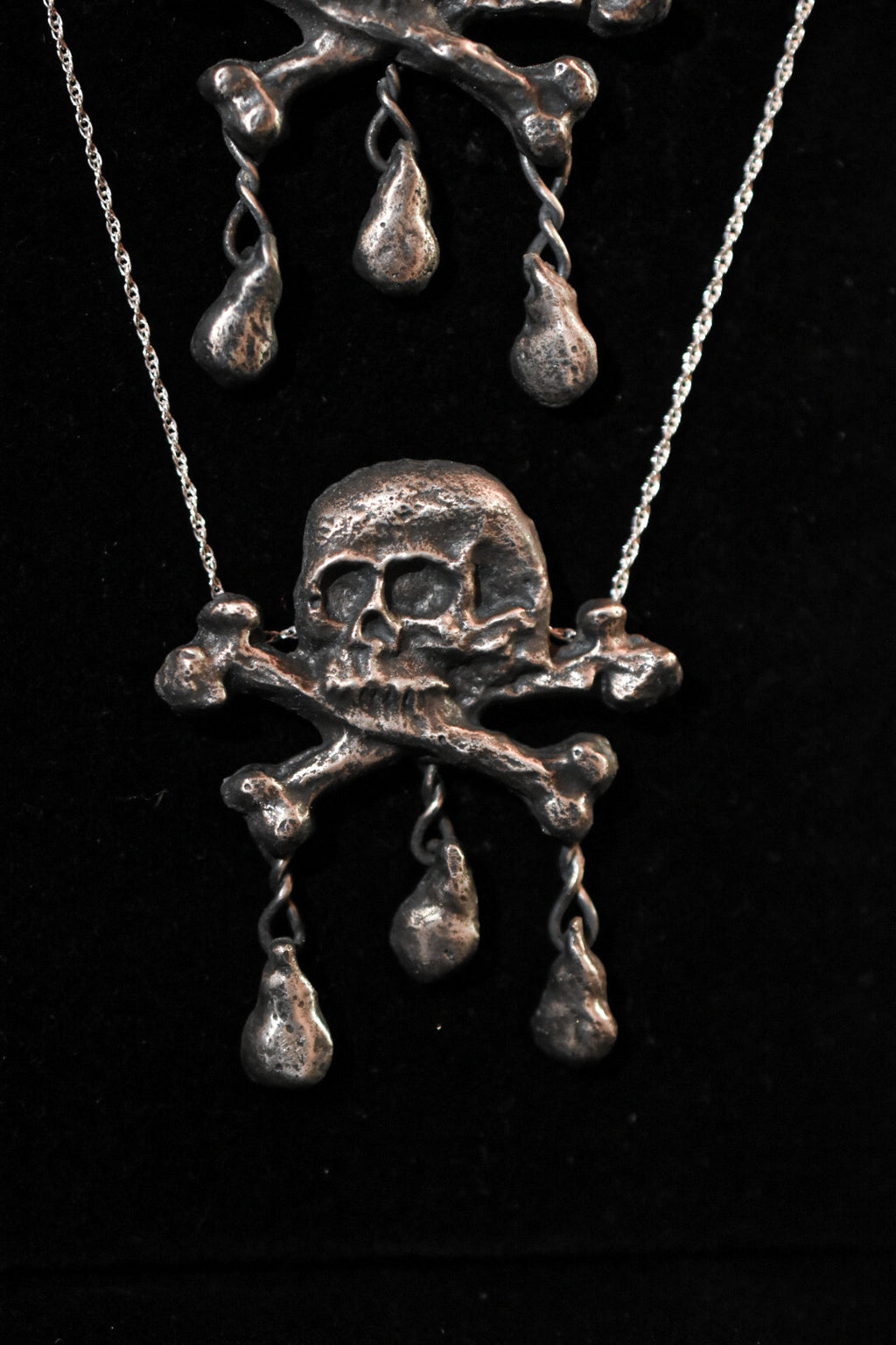 - COLLIER FERRUM FERO FERRO FEROR -