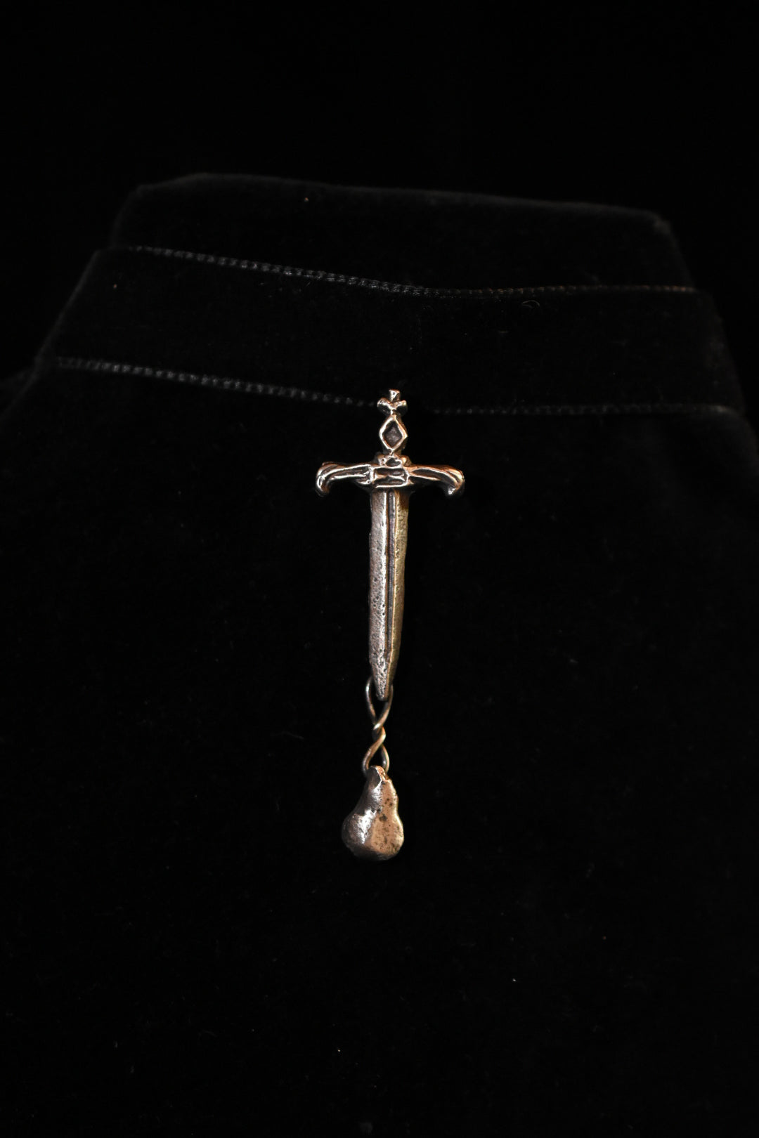 - COLLIER JOYEUSE - FERRUM FERO FERRO FEROR -